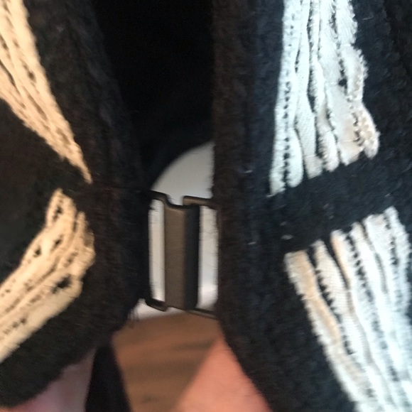 Cara Lotti beautiful black wool jacket with ivory wool accents. Size 42 - Picture 5 of 7